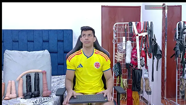 JoseRumbero26 online show from June 2, 2026, 12:16 pm