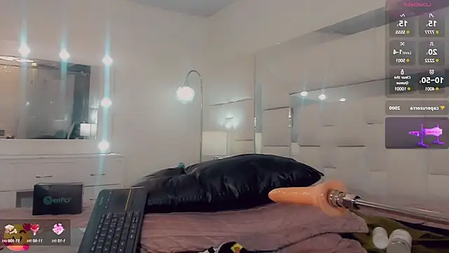  ChanellR  online show from March 18, 2025, 3:01 pm