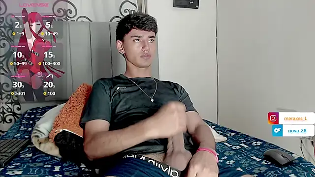 juan stiven online show from October 31, 2025, 9:43 pm