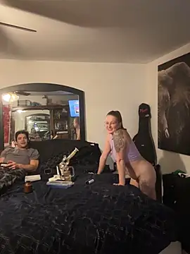 Snapshot of Mymy_Stevo_420 chatting on December 9, 2024, 4:34 am Mymy Stevo 420 online show from December 9, 2024, 4:34 am