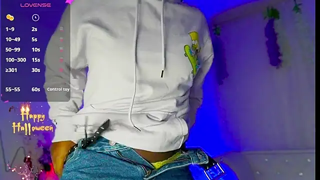 Snapshot of EmmaSanzz_ chatting on October 5, 2025, 11:34 am EmmaSanzz online show from October 5, 2025, 11:34 am