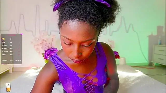 Snapshot of EmmaSanzz_ chatting on September 30, 2025, 11:38 am EmmaSanzz online show from September 30, 2025, 11:38 am