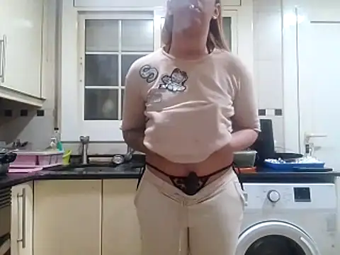 Snapshot of Dakota_Blonde08 chatting on November 10, 2025, 8:47 pm Dakota Blonde08 online show from November 10, 2025, 8:47 pm