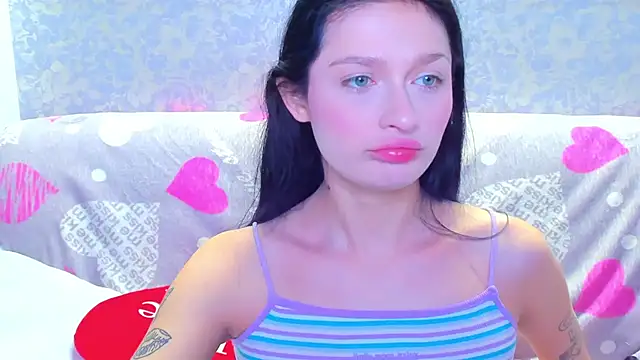 Vanessa Florence online show from November 28, 2025, 2:01 am