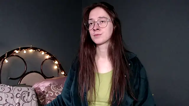 Snapshot of wow__kelly chatting on October 3, 2025, 2:18 pm wow  kelly online show from October 3, 2025, 2:18 pm