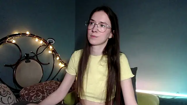 Snapshot of wow__kelly chatting on February 8, 2025, 3:00 pm wow  kelly online show from February 8, 2025, 3:00 pm