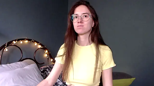 Snapshot of wow__kelly chatting on September 15, 2025, 1:33 pm wow  kelly online show from September 15, 2025, 1:33 pm