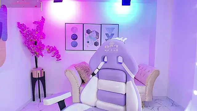 Snapshot of Kaori_ayu chatting on October 28, 2025, 12:48 pm Kaori ayu online show from October 28, 2025, 12:48 pm