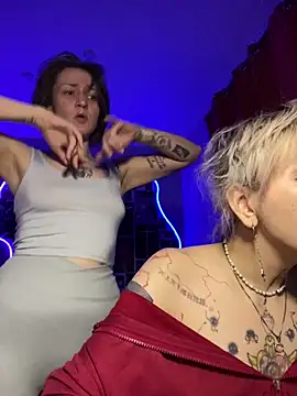 Dooubletroublee online show from March 14, 2026, 2:17 am