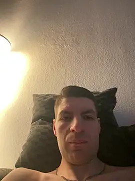 Ricoleckt online show from February 15, 2025, 4:23 pm