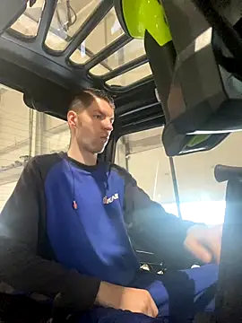 Ricoleckt online show from September 11, 2025, 3:12 pm