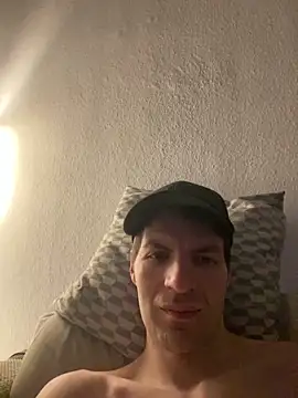 Ricoleckt online show from January 18, 2025, 10:06 pm