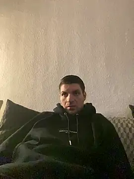 Ricoleckt online show from February 27, 2025, 8:31 pm