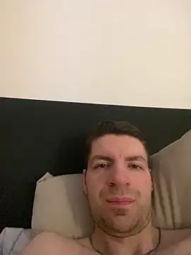 Ricoleckt online show from February 26, 2025, 11:11 am