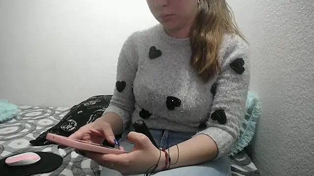 Snapshot of Luna_girlhot_ chatting on February 11, 2025, 7:38 pm Luna girlhot online show from February 11, 2025, 7:38 pm