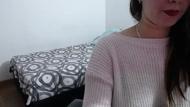 Snapshot of Luna_girlhot_ chatting on January 6, 2025, 3:20 am Luna girlhot online show from January 6, 2025, 3:20 am