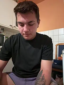 lacikaboyy online show from February 8, 2025, 9:04 pm