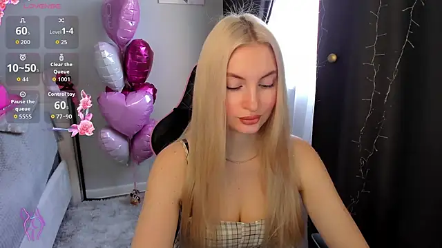 Snapshot of Kimmy_powell chatting on February 13, 2026, 3:28 am Kimmy powell online show from February 13, 2026, 3:28 am