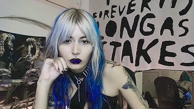 god x girl online show from November 11, 2025, 8:58 pm