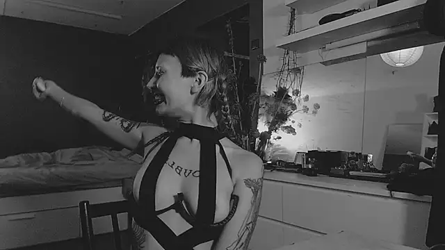 god x girl online show from December 12, 2024, 7:26 pm