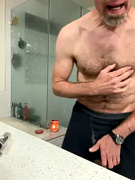 El Gizmo online show from November 18, 2025, 9:45 am