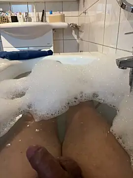 Wessi2005 online show from November 19, 2025, 11:10 am