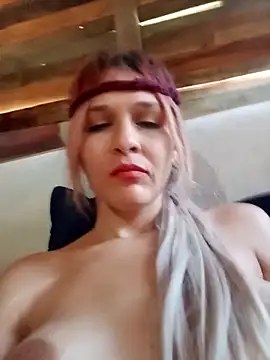 Snapshot of KeylacabreraC chatting on December 5, 2025, 4:27 pm KeylacabreraC online show from December 5, 2025, 4:27 pm