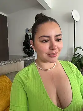 sukhakunis1 online show from June 1, 2026, 4:50 pm