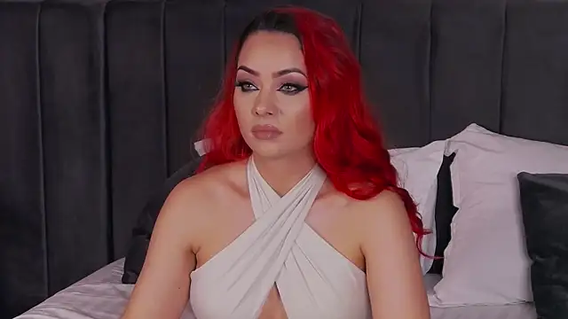 Emmelyn online show from April 3, 2026, 4:41 am