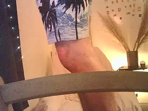 Snapshot of DaddyQuimHot chatting on February 1, 2025, 2:26 am DaddyQuimHot online show from February 1, 2025, 2:26 am