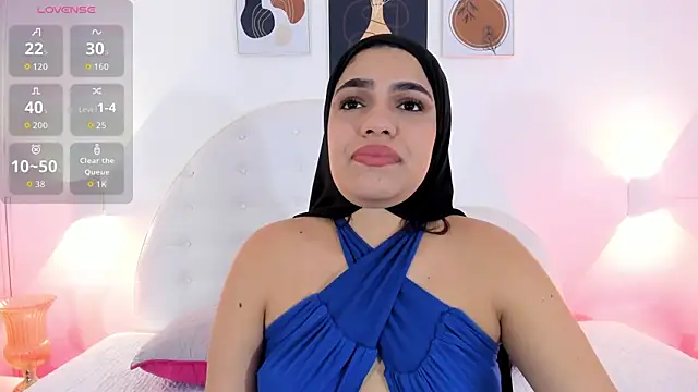 Snapshot of Umarani_ chatting on October 3, 2025, 7:04 pm Umarani online show from October 3, 2025, 7:04 pm