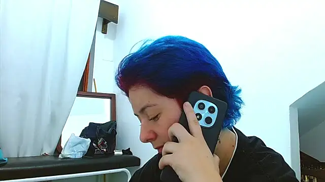 Snapshot of tomboyblue chatting on March 21, 2026, 11:52 pm tomboyblue online show from March 21, 2026, 11:52 pm