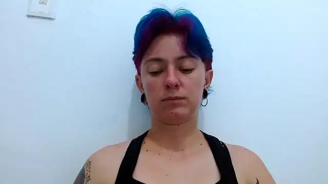 Snapshot of tomboyblue chatting on March 25, 2026, 7:57 pm tomboyblue online show from March 25, 2026, 7:57 pm