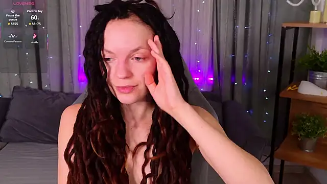 CoreyJane online show from May 26, 2026, 4:43 am