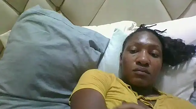 Snapshot of sexy_vivvy chatting on February 10, 2025, 6:45 pm sexy vivvy online show from February 10, 2025, 6:45 pm