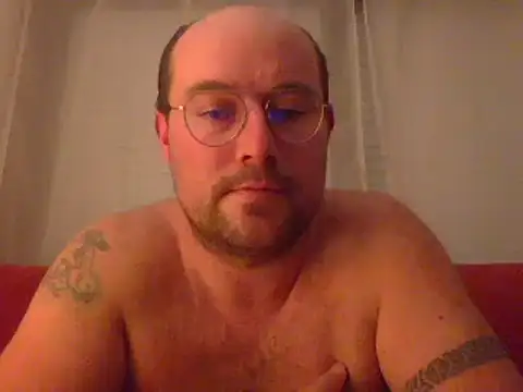 porompomperro online show from December 7, 2024, 9:39 pm