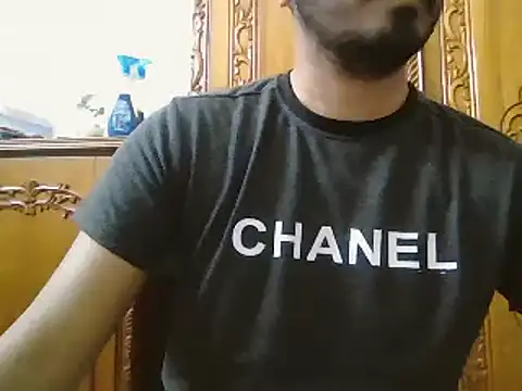 Snapshot of desiboyasif chatting on February 6, 2025, 5:09 pm desiboyasif online show from February 6, 2025, 5:09 pm