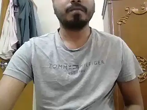 Snapshot of desiboyasif chatting on October 12, 2025, 4:30 pm desiboyasif online show from October 12, 2025, 4:30 pm