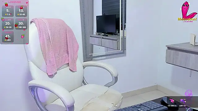 Snapshot of dahian_carter chatting on September 25, 2025, 12:22 pm dahian carter online show from September 25, 2025, 12:22 pm