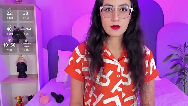 Snapshot of SophieGomez22 chatting on October 22, 2025, 11:42 am SophieGomez22 online show from October 22, 2025, 11:42 am