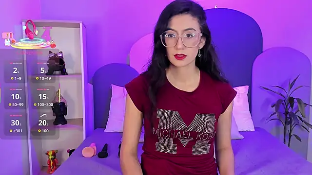 Snapshot of SophieGomez22 chatting on September 18, 2025, 11:35 am SophieGomez22 online show from September 18, 2025, 11:35 am