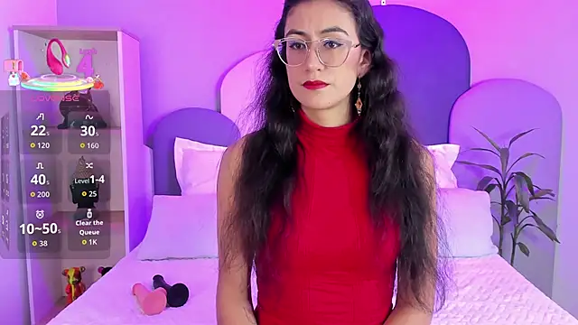 Snapshot of SophieGomez22 chatting on November 20, 2025, 11:33 am SophieGomez22 online show from November 20, 2025, 11:33 am