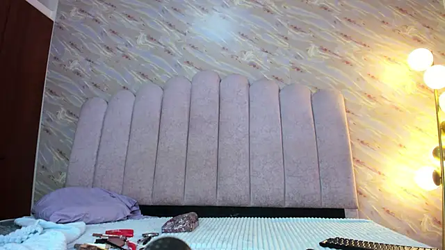 Snapshot of kathy-steven chatting on February 21, 2026, 1:18 am kathy-steven online show from February 21, 2026, 1:18 am