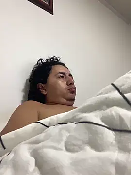 Snapshot of DanielGomez9 chatting on October 15, 2025, 2:54 am DanielGomez9 online show from October 15, 2025, 2:54 am