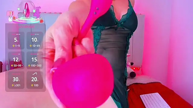 caro lyne  online show from May 23, 2026, 5:56 pm