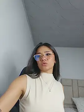anny vittar online show from May 17, 2026, 6:24 am