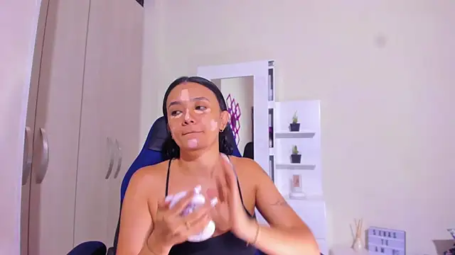 Snapshot of anny_vittar chatting on March 6, 2025, 10:26 pm anny vittar online show from March 6, 2025, 10:26 pm