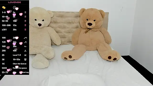 DarcieJane online show from December 4, 2024, 6:44 pm