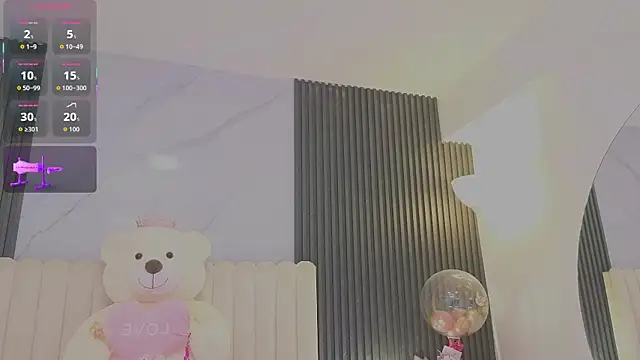 Snapshot of Madiee_Rhea chatting on May 21, 2026, 7:44 pm Madiee Rhea online show from May 21, 2026, 7:44 pm