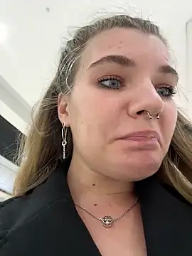 Holy Tereza online show from March 2, 2025, 6:24 pm